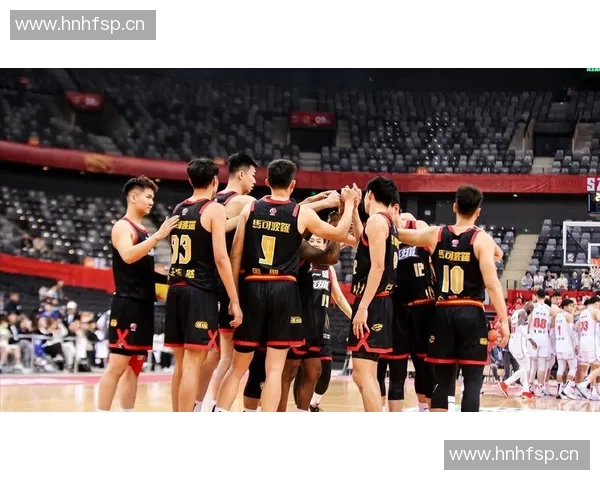 上海vs山东，国手都缺阵，外援比拼成关键，上海稍占上风